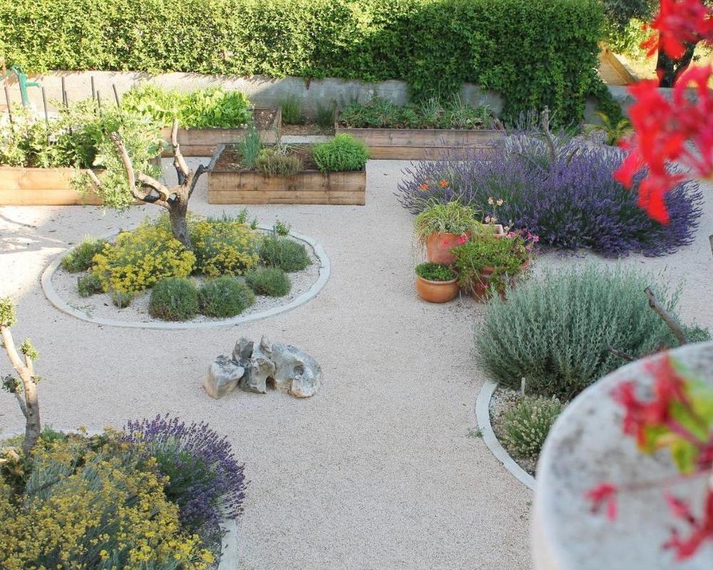 Lavender circles in the villa garden